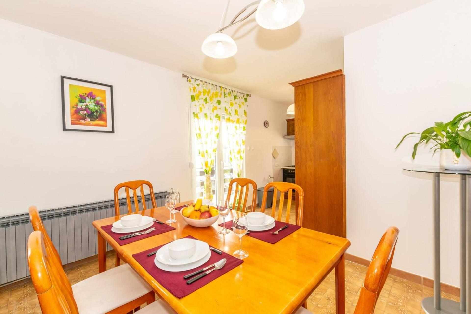 Family House With 2 Apartments - Irma Medulin Luaran gambar