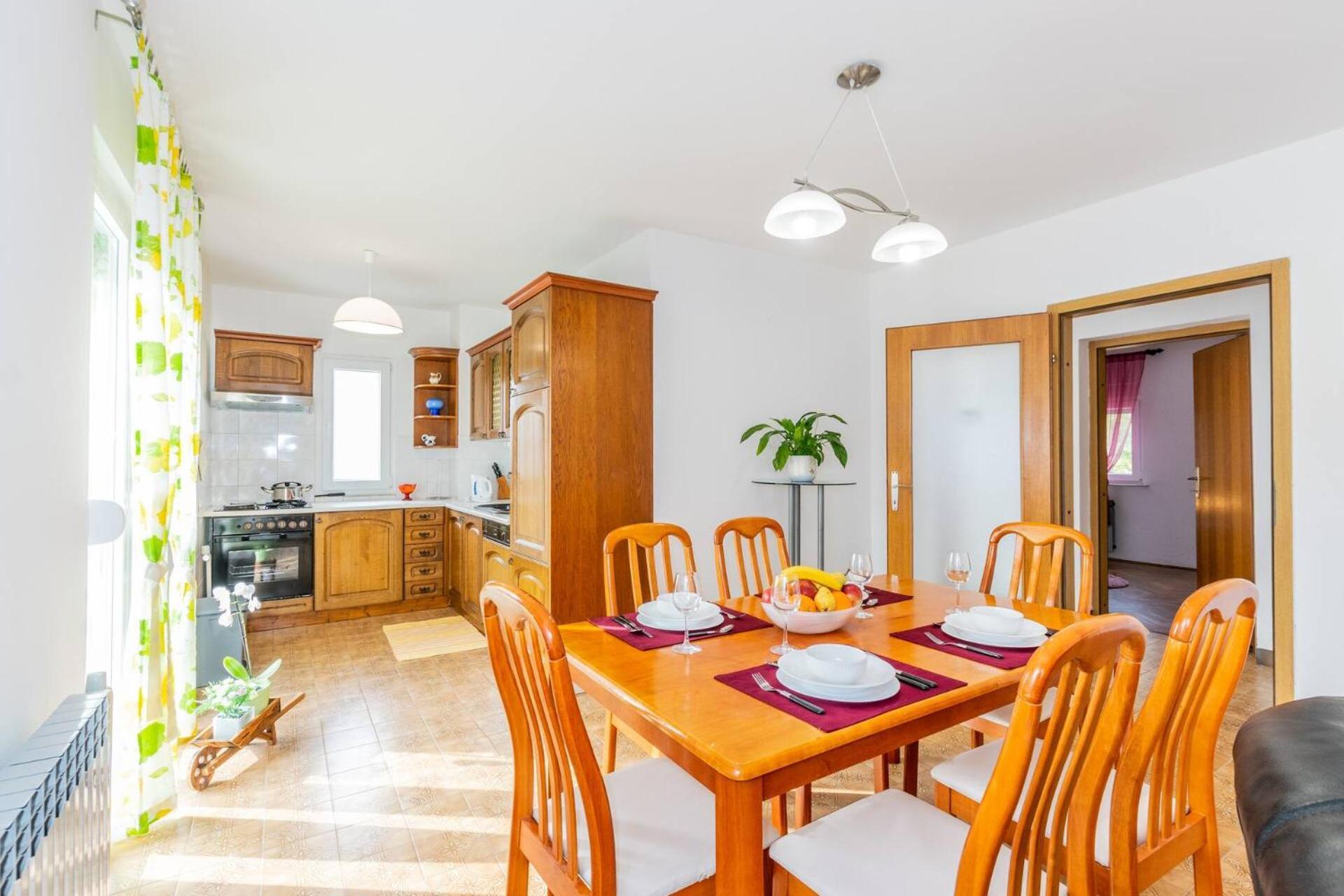 Family House With 2 Apartments - Irma Medulin Luaran gambar